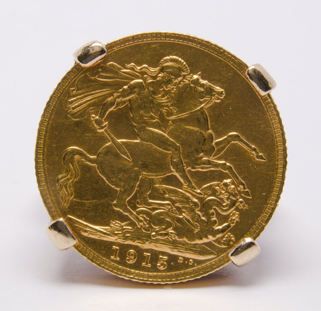 1915 Gold Full Sovereign & 9ct Ring Mount - Size O - 13.62g