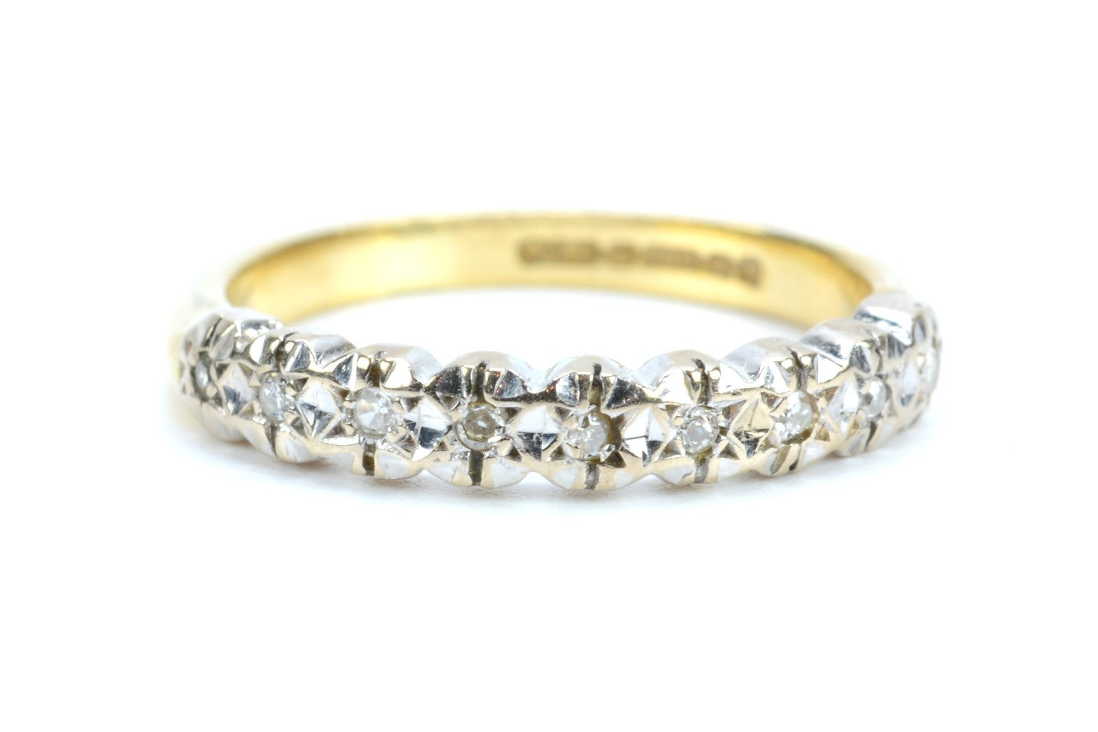 18ct Yellow Gold & Diamond Band Ring - Size J - 3.23g