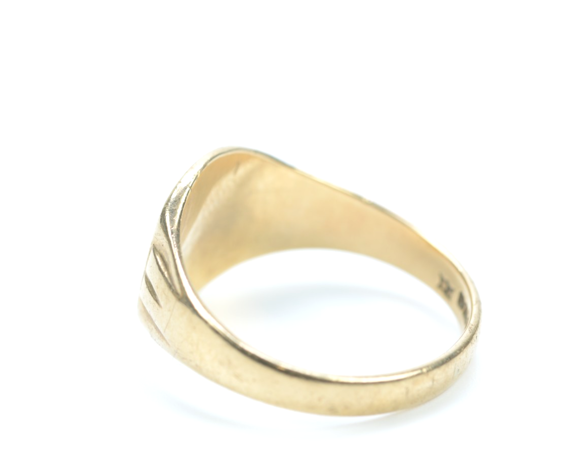 9ct Yellow Gold Blank Signet Ring - Size S - 4.37g