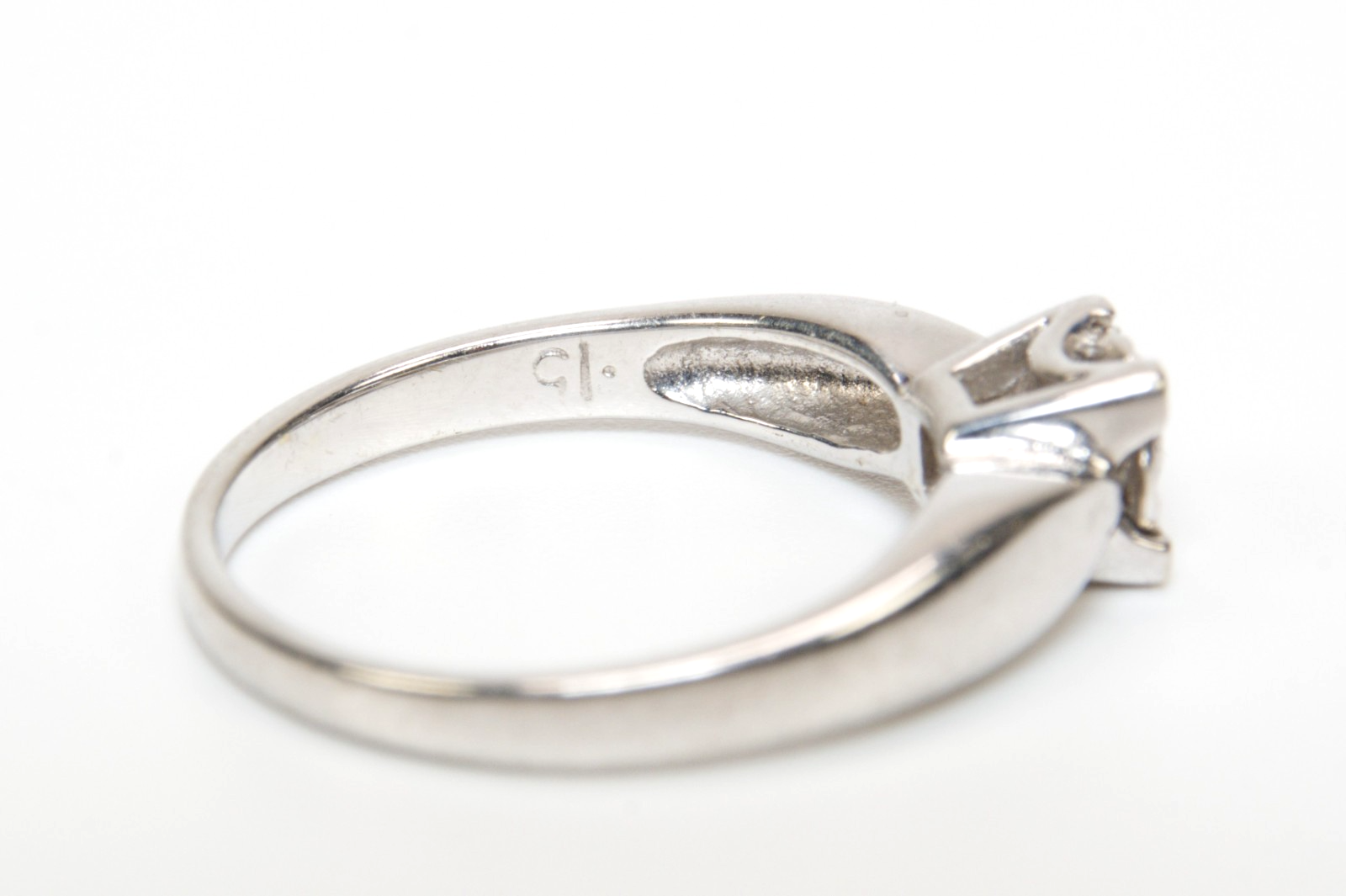 9ct White Gold & Diamond Engagement Ring - Size I - 2.26g