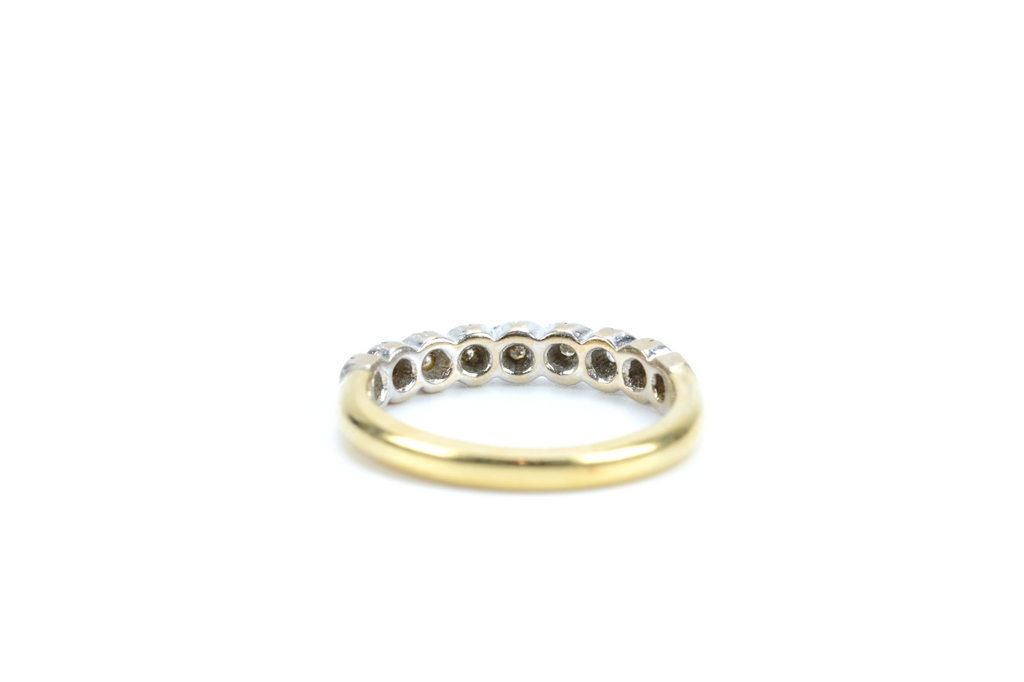18ct Yellow Gold & Diamond Band Ring - Size J - 3.23g