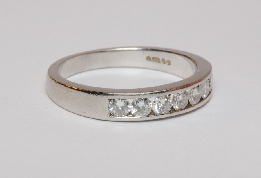 950 Platinum Diamond Ring - 0.35ct Total - Size L - 4.49g