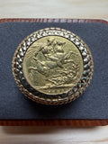 1884 Gold Full Sovereign Ring 9ct Mount - Size V - 14.54g