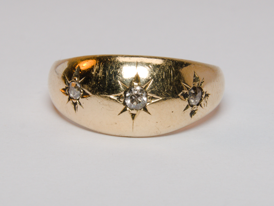 18ct Yellow Gold Diamond Gypsy Ring - 0.20ct - Size R - 4.98g