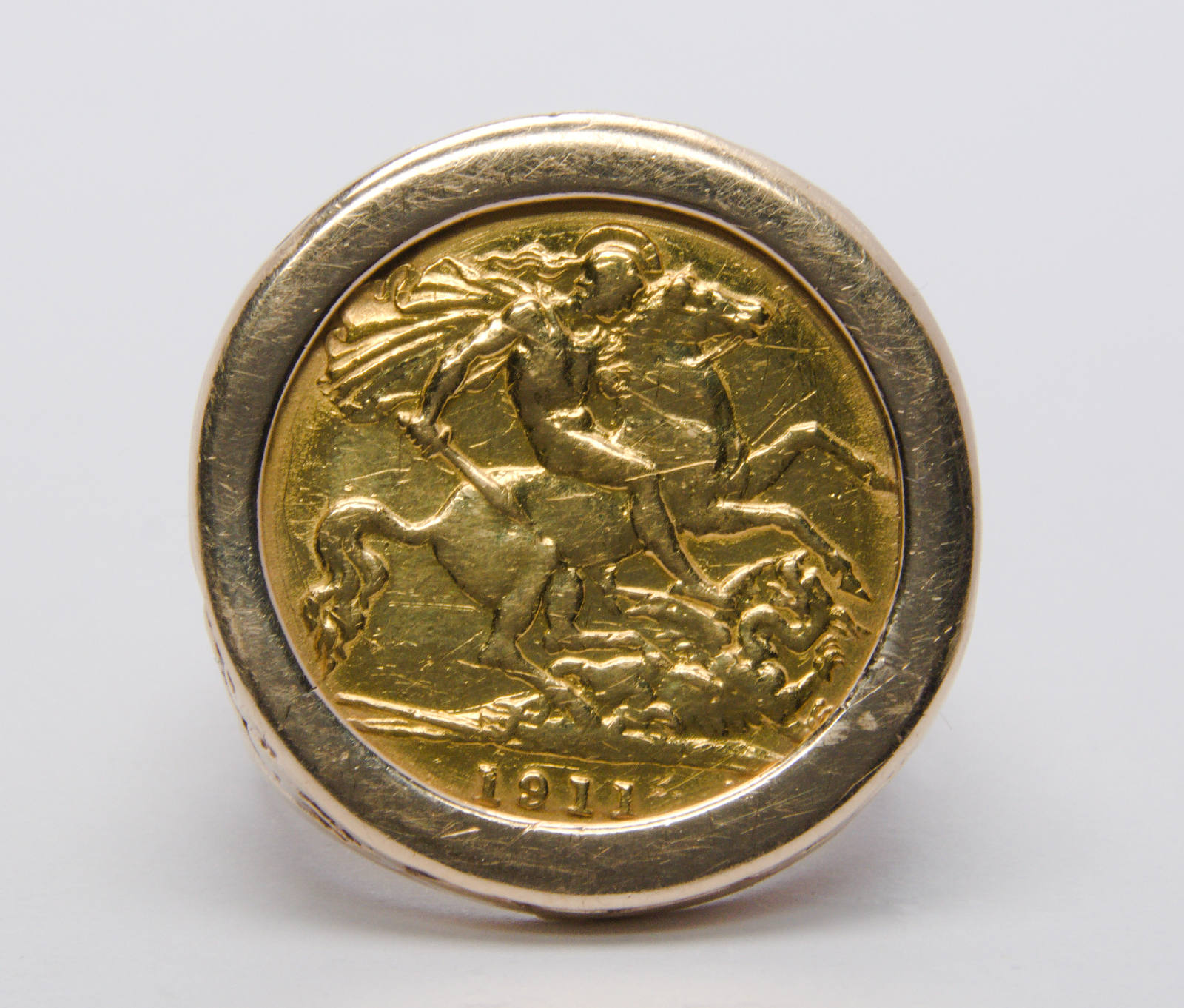 1911 Gold Half Sovereign & 9ct Ring Mount - Size J - 8.97g