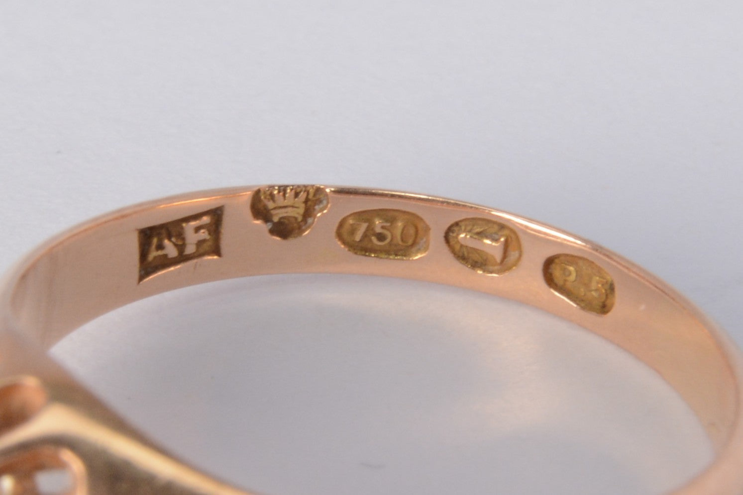 18ct Yellow Gold & Goshanite Ring - Size R¹/² - 4.03g