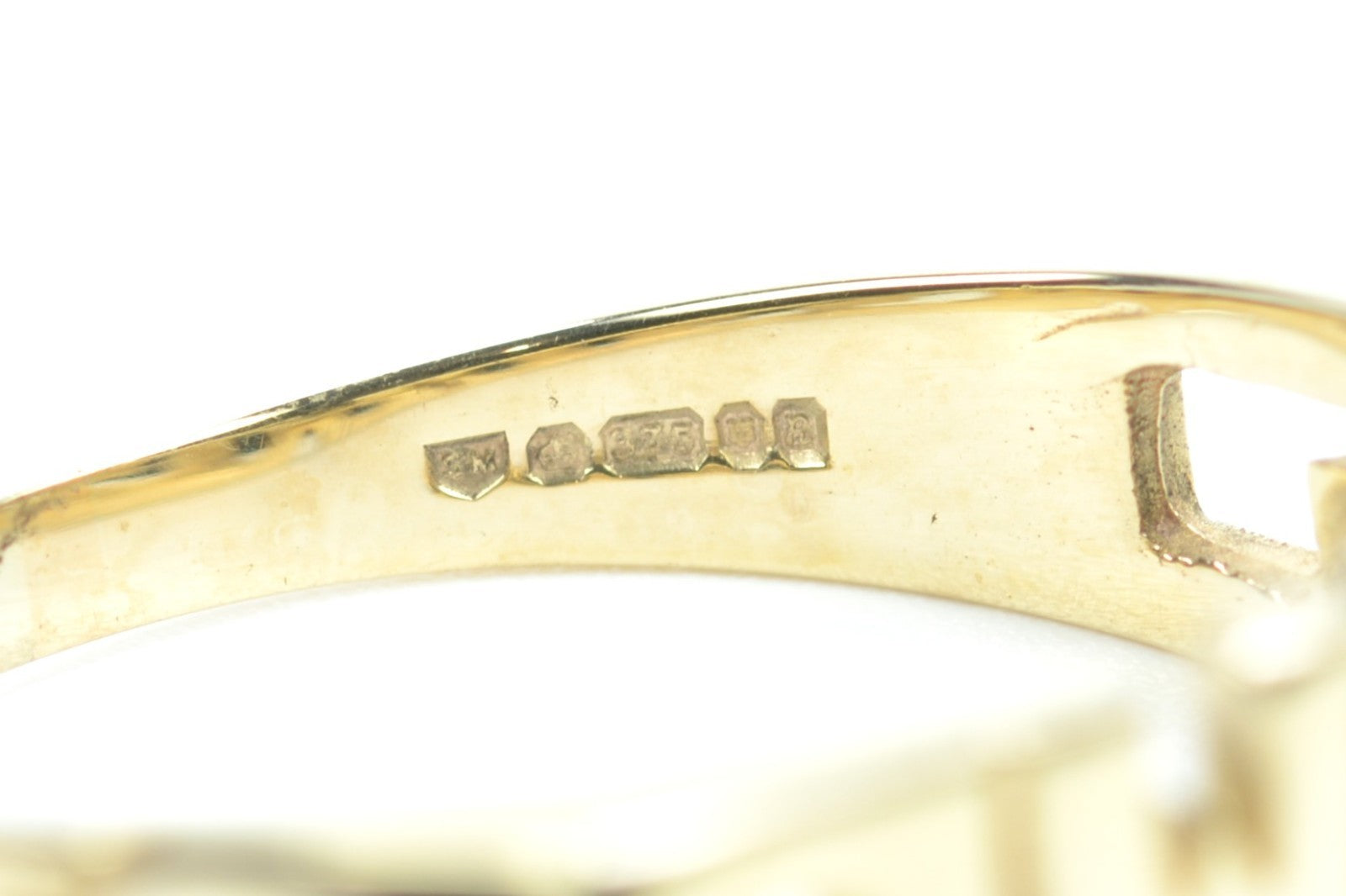 9ct Yellow Gold 'DAD' Ring - Size Q - 4 Grams