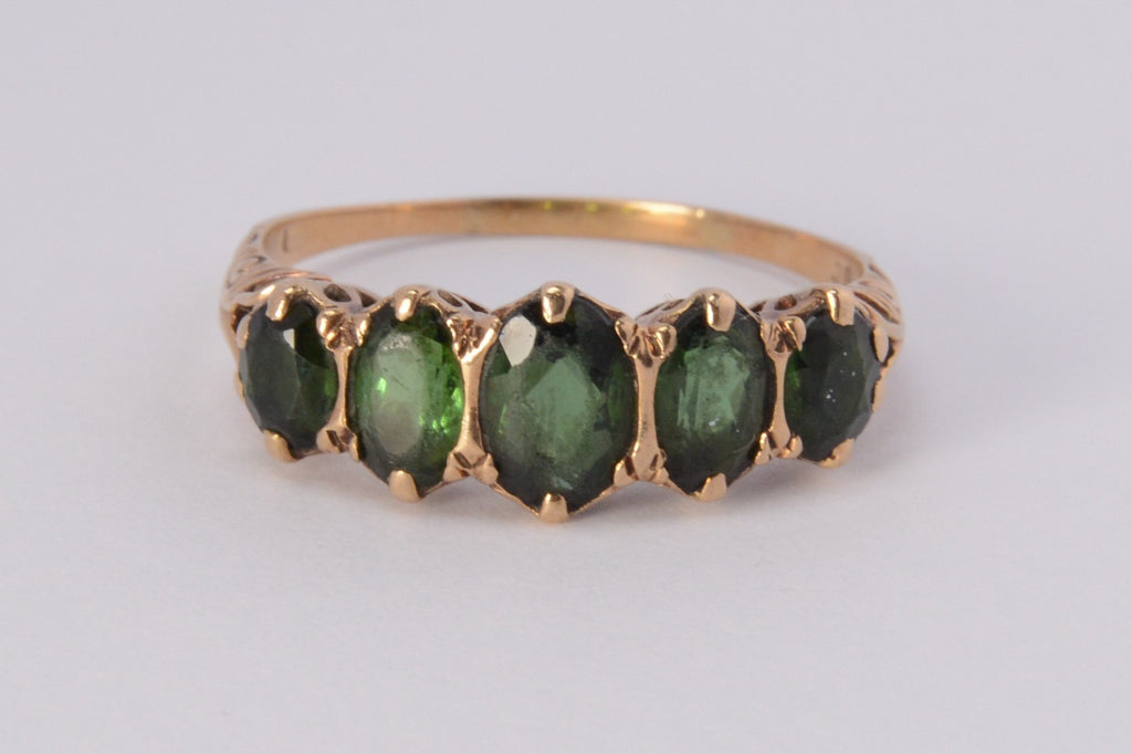 9ct Yellow Gold & Aventurine Ring - Size V - 3.3g