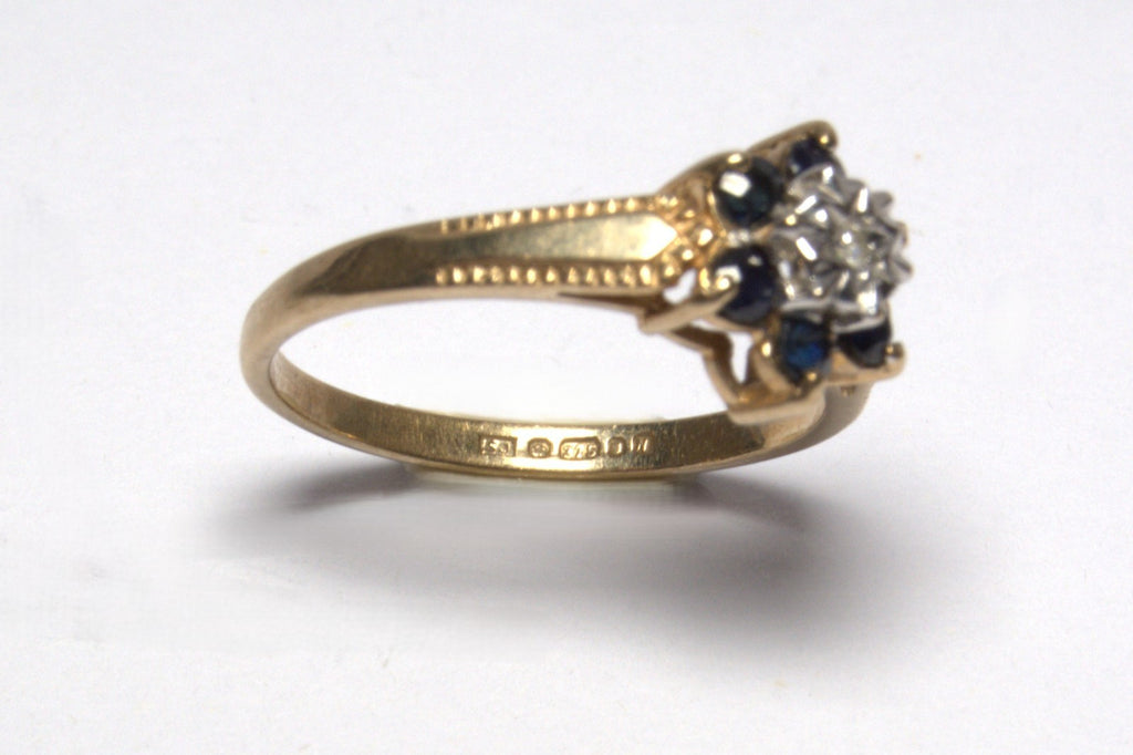 9ct Yellow Gold Diamond & Sapphire Ring - Size J - 1.38g