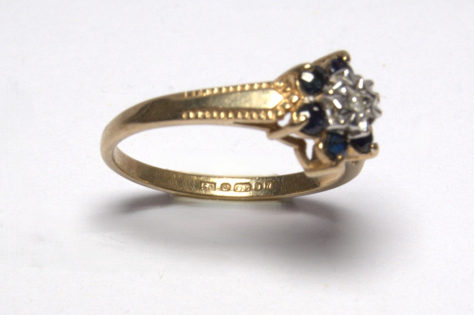 9ct Yellow Gold Diamond & Sapphire Ring - Size J - 1.38g
