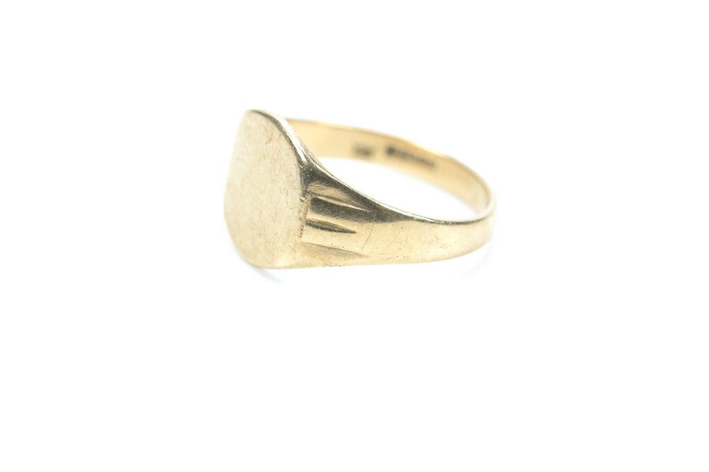 9ct Yellow Gold Blank Signet Ring - Size S - 4.37g