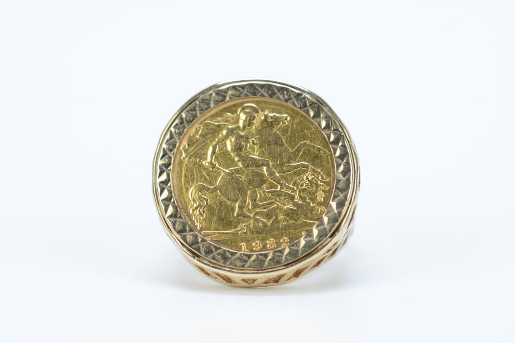 1982 Gold Half Sovereign Ring 9ct Mount - Size M - 7.37 Grams