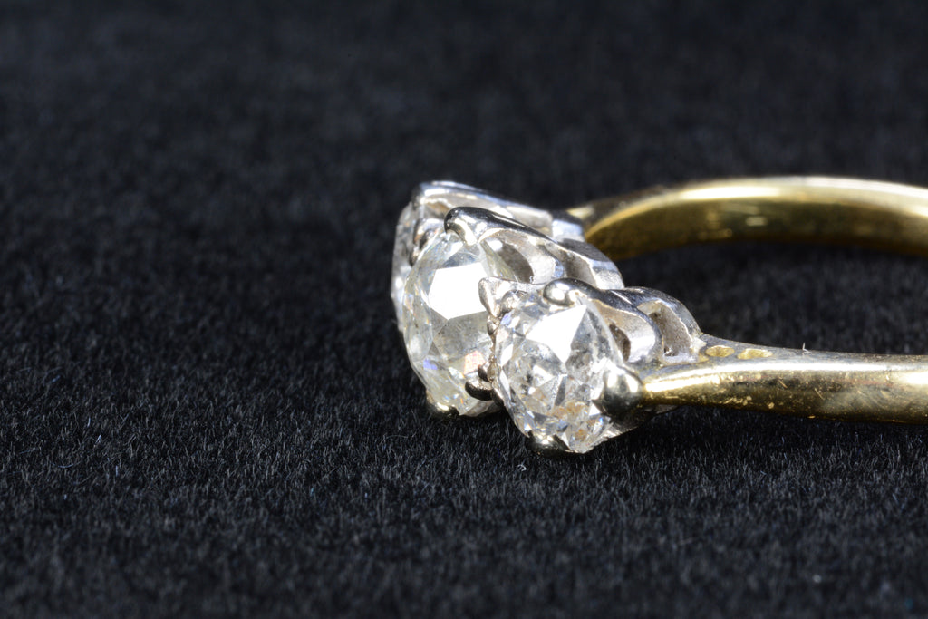 18ct Yellow & White Gold Diamond Ring - Size N - 1.9ct - 3.95g